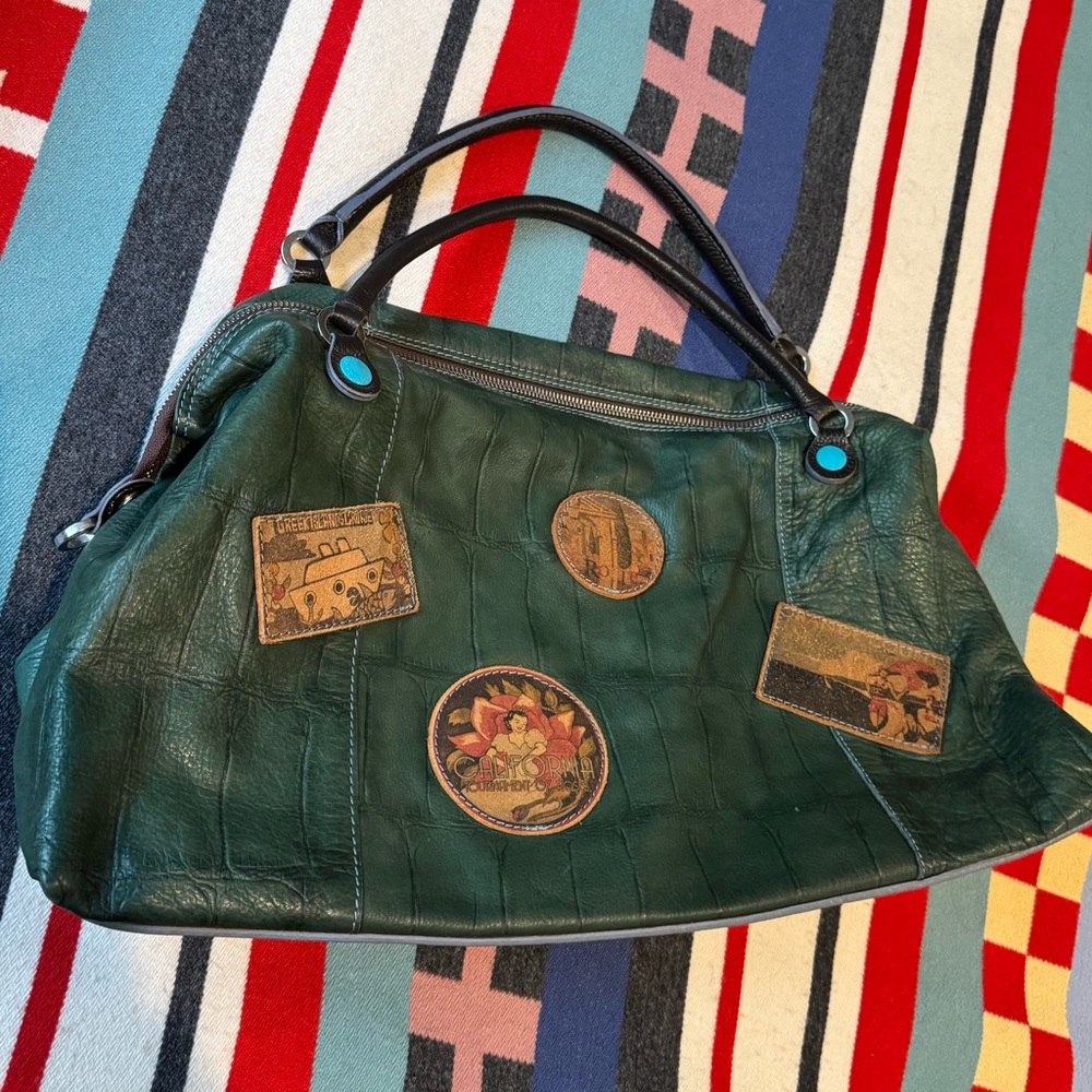 Gabs Forrest Green Italian Leather Shoulder Purse with Travel Luggage Patches. - Picture 5 of 10